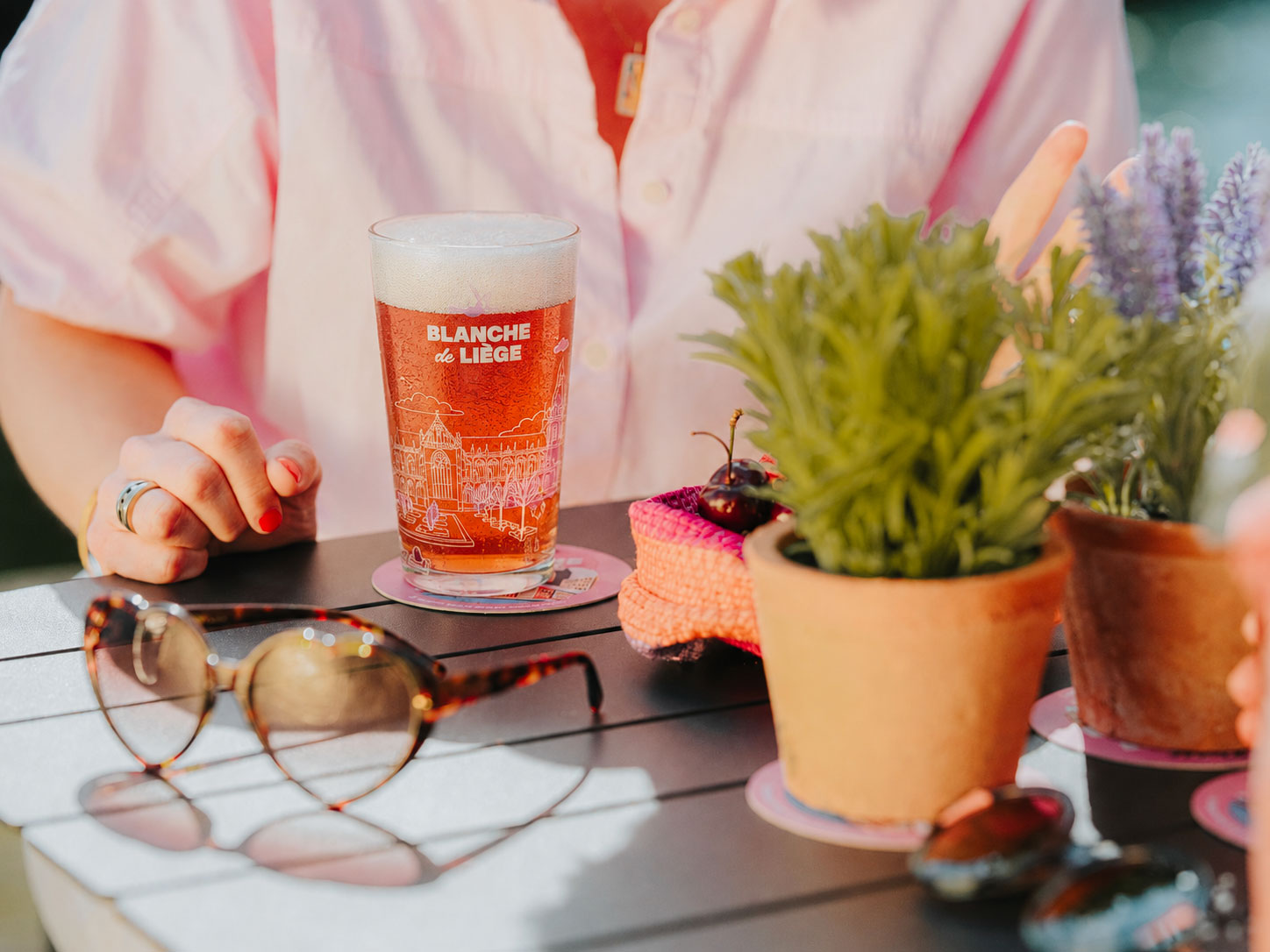 verre blanche de liège rosée